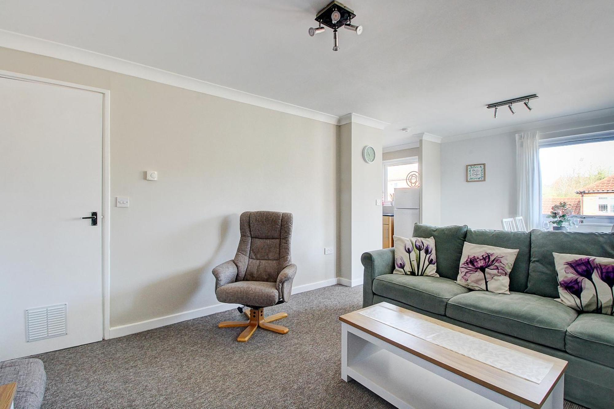 2 Minutes From Mk Central By Car- 2 Bed Apartment - 2 Free Parking Spaces- Hosted By Stayinmk Milton Keynes Bagian luar foto